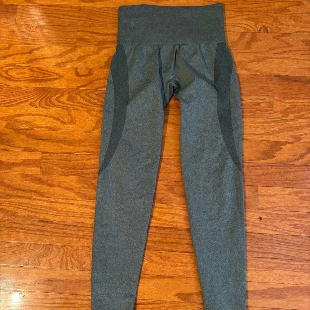 Lululemon, Gymshark, Outdoor Voices & NVGTN Leggings Bundle Sz. XS/2 - Picture 7 of 15